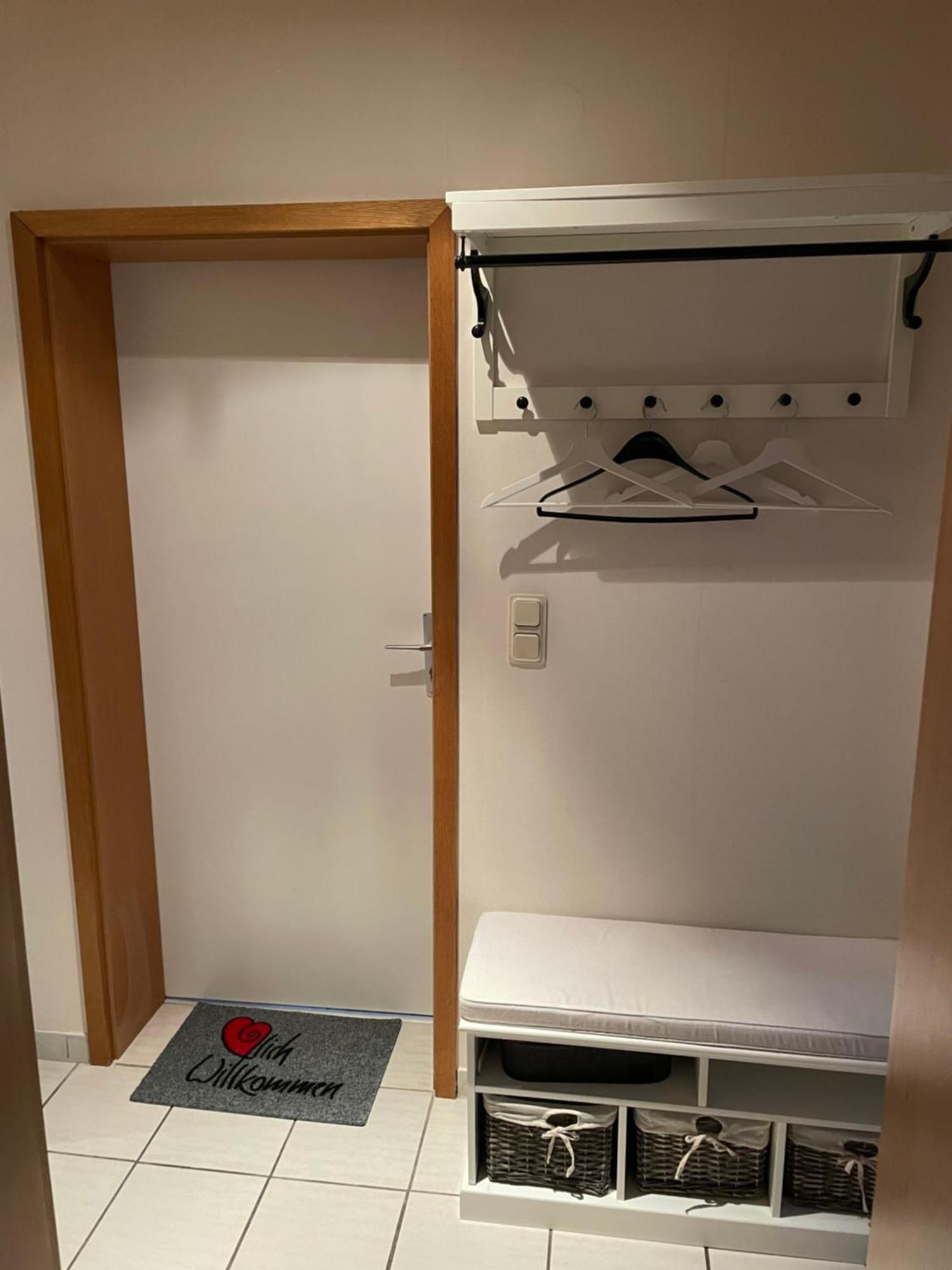 Ferienwohnung Domiziel Fuer 1 Bis 4 Personen Im Gruenen 哈姆 外观 照片